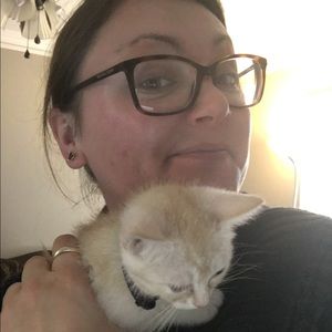 Meet your Posher, Danielle